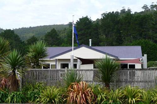 Charming Creek Bed And Breakfast