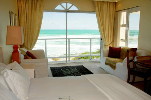 Hermanus Beachfront Lodge