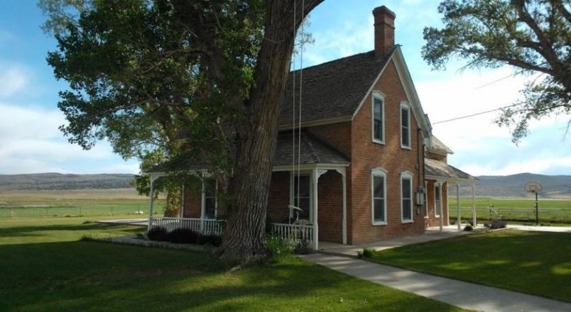 Victorian Farm House